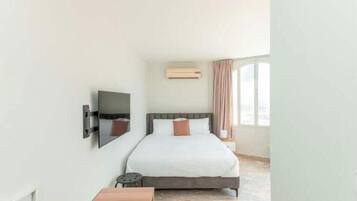 1 Schlafzimmer, Bügeleisen/Bügelbrett, Reisekinderbett, kostenloses WLAN