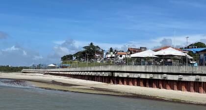 Apartment in Salinas city, 3 minutes from the waterfront, beaches and new bridge. Close to everything!!