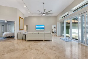 Smart TV, stereo, computer monitors
