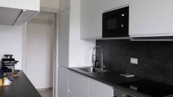 Mikrowelle, Ofen, Herdplatte, Geschirrspüler