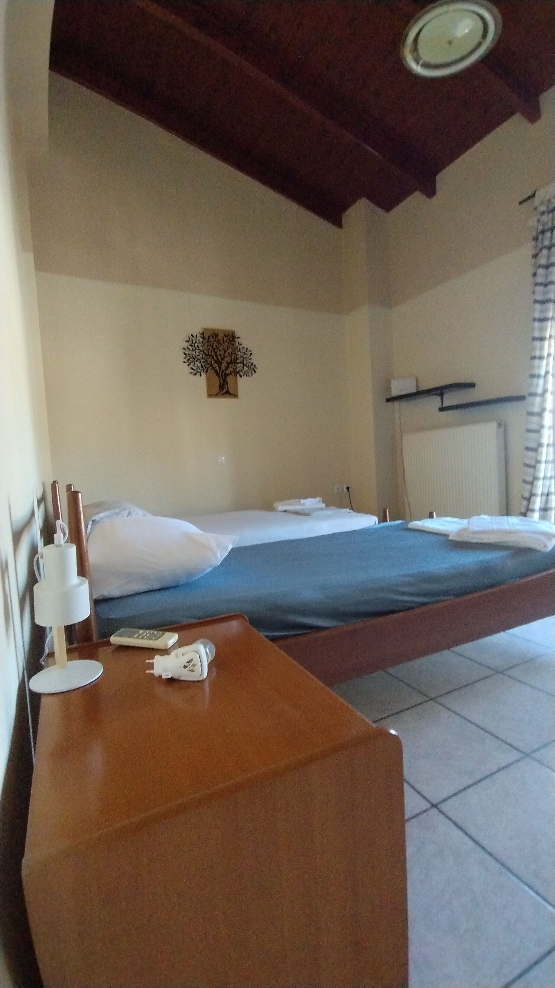 2 slaapkamers, een strijkplank/strijkijzer, wifi, beddengoed