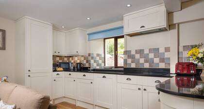 Beautiful eco-self-catering farm cottage in a peaceful valley surrounded by dramatic Lakeland scener