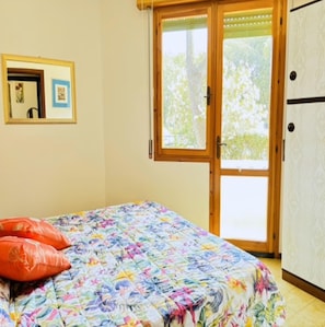 Apartment, 2 Bedrooms, Garden View