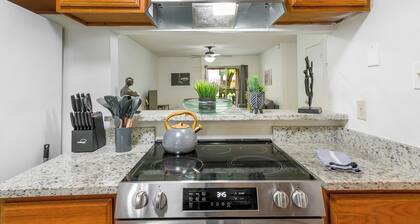 Charming 2-bedroom condo with WiFi, AC in fantastic Baton Rouge