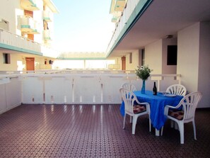 Studio, Mehrere Schlafzimmer, Balkon | Esszimmer