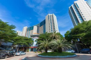 Unclassified image, 3 of 92, button - Ocean Holiday Apartment (Lingshui)
