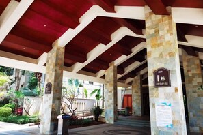 Unclassified image, 3 of 92, button - Ocean Holiday Apartment (Lingshui)