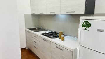 Villa, 2 soverom, terrasse, hageutsikt | Innvendig