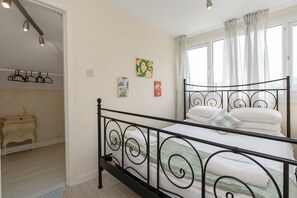 Shared Dormitory, 2 Bedrooms, Garden View | 2 bedrooms
