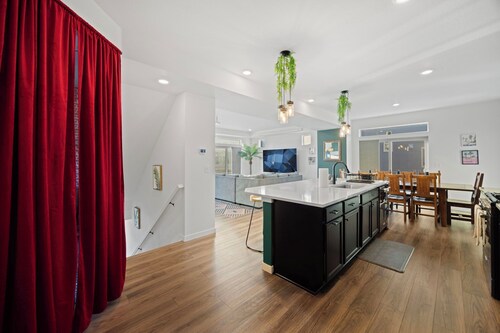 Spacious Retreat: w/ Pools, Game Room, Scenic Walking Trails, Fitness center