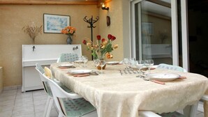 Dining - Gite de Goury - CIVRAC-EN-MEDOC (CIVRAC-EN-MEDOC)