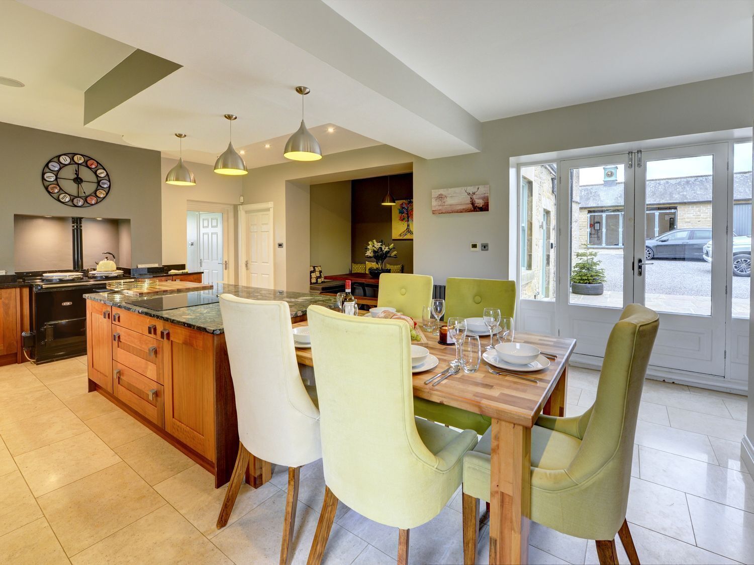 تناول الطعام