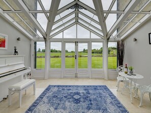 Interior - The Farm House (Richmond)