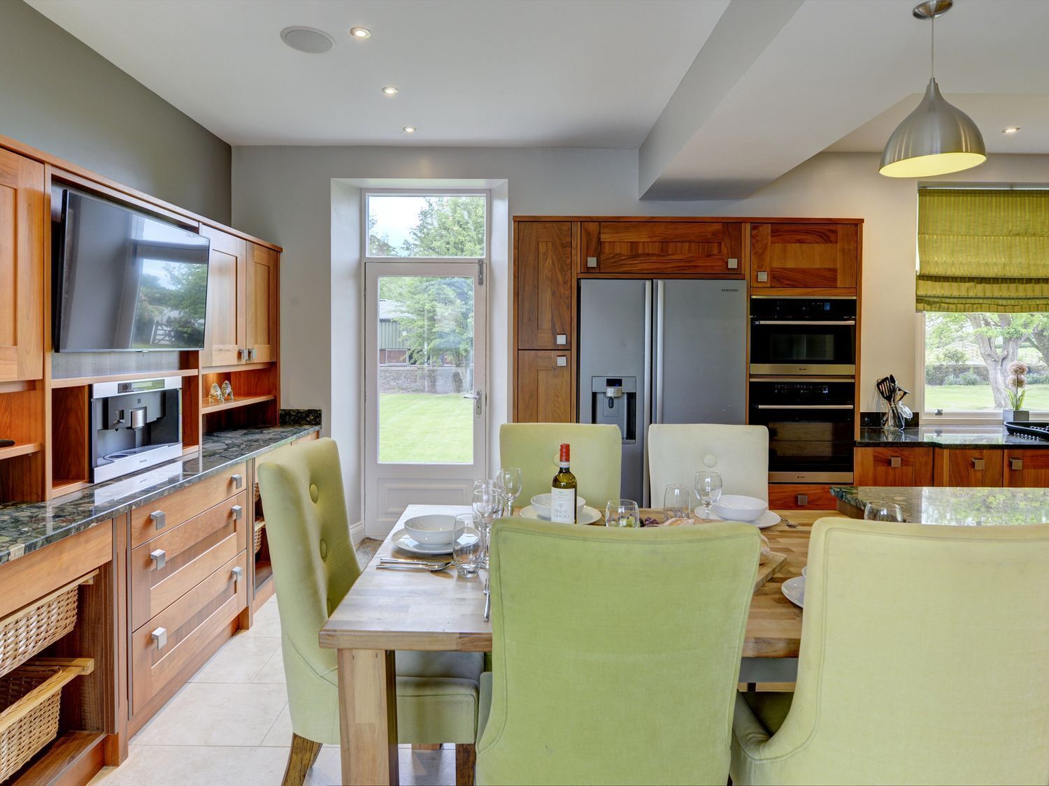 تناول الطعام