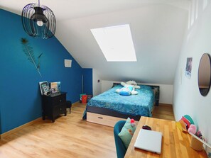 5 camere, ferro/asse da stiro, Wi-Fi