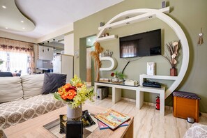 Apartment | 1 bedroom, Internet - Peaceful Hilltop Apartment With Balcony Sea View (Chalcis)