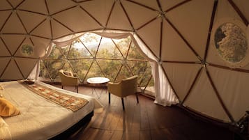 Deluxe Villa, Balcony, Mountain View | Free WiFi, bed sheets