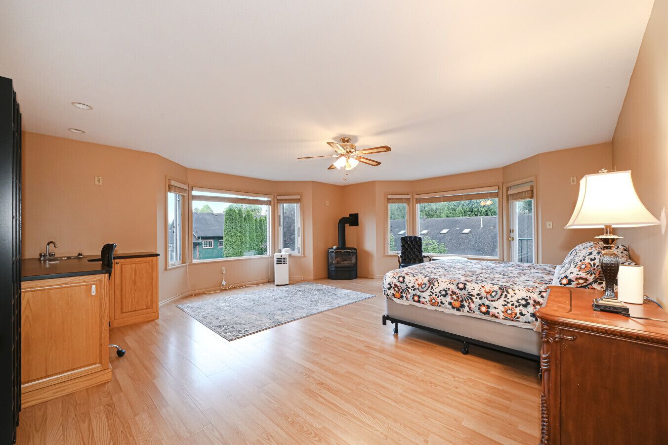 書桌、熨斗/熨衫板、免費 Wi-Fi、床單