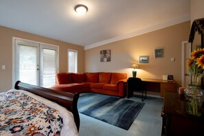 3 室のベッドルーム、デスク、アイロン / アイロン台、WiFi (無料)