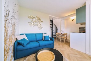 智能電視、書籍