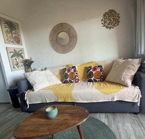 Apartment for 4–5 people with an ocean view—Gigaro Beach within walking distance—La Croix-Valmer—Pool