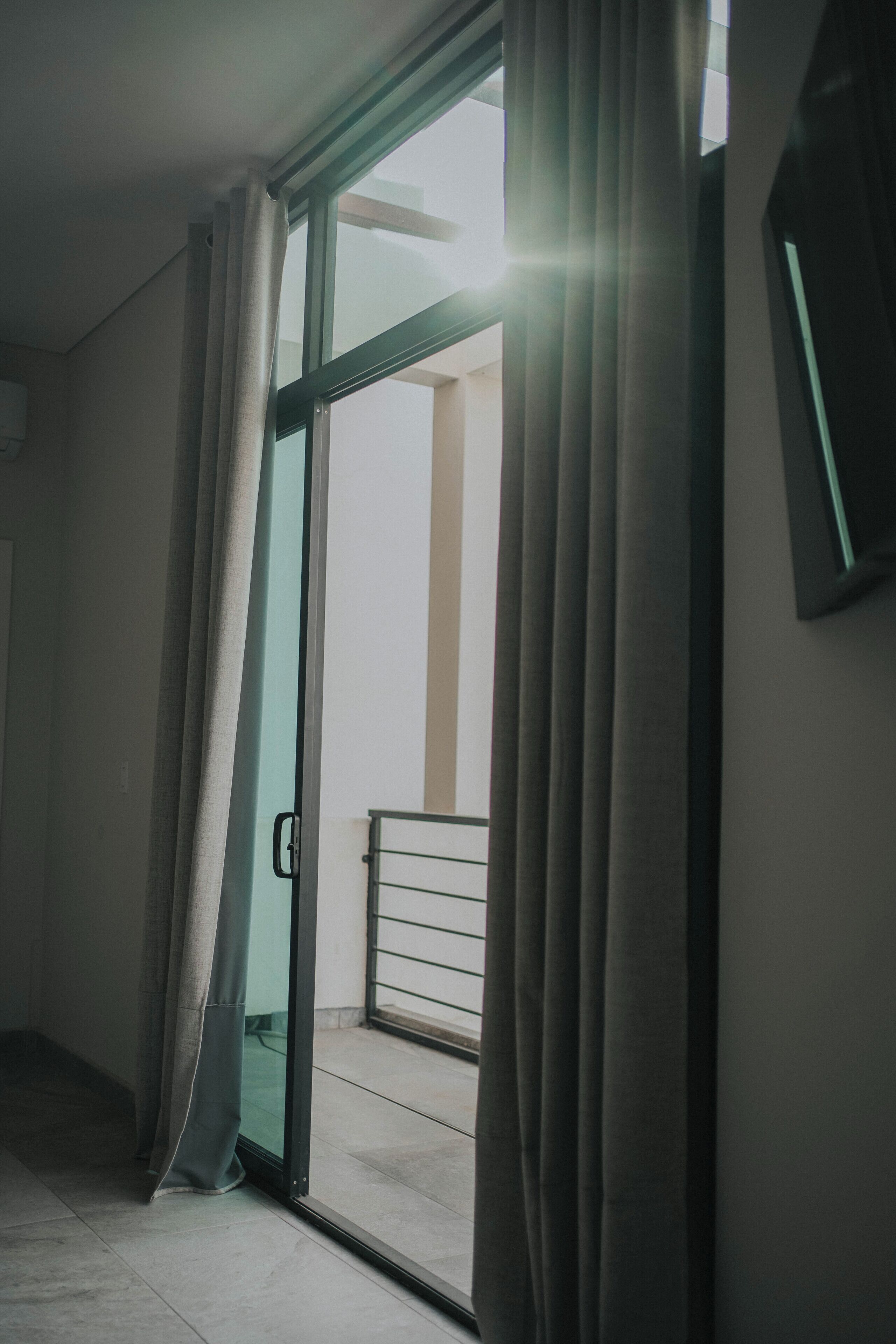 Tabla de planchar con plancha y wifi gratis 