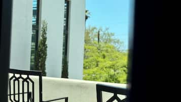 Deluxe Suite | Balcony