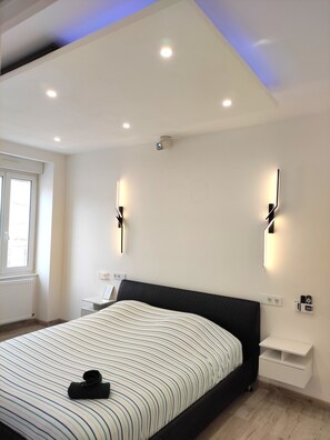 2 bedrooms, WiFi, bed sheets