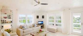 ❊Stylish & Chic 1 Bedroom Private Hillside Villa❊