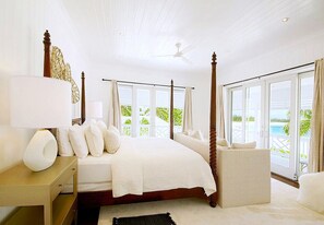 9 bedrooms, desk, iron/ironing board, travel cot