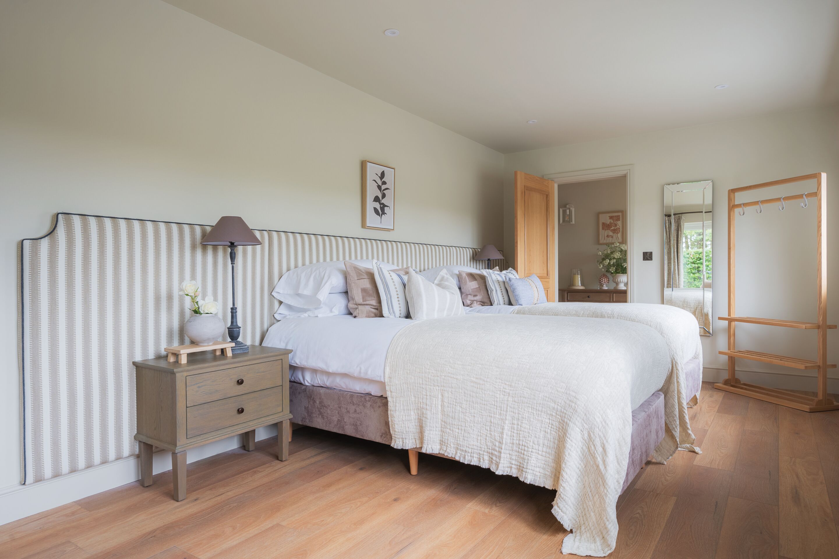 5 bedrooms, iron/ironing board, travel crib, free WiFi