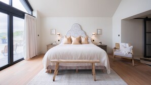 5 bedrooms, iron/ironing board, travel cot, free WiFi