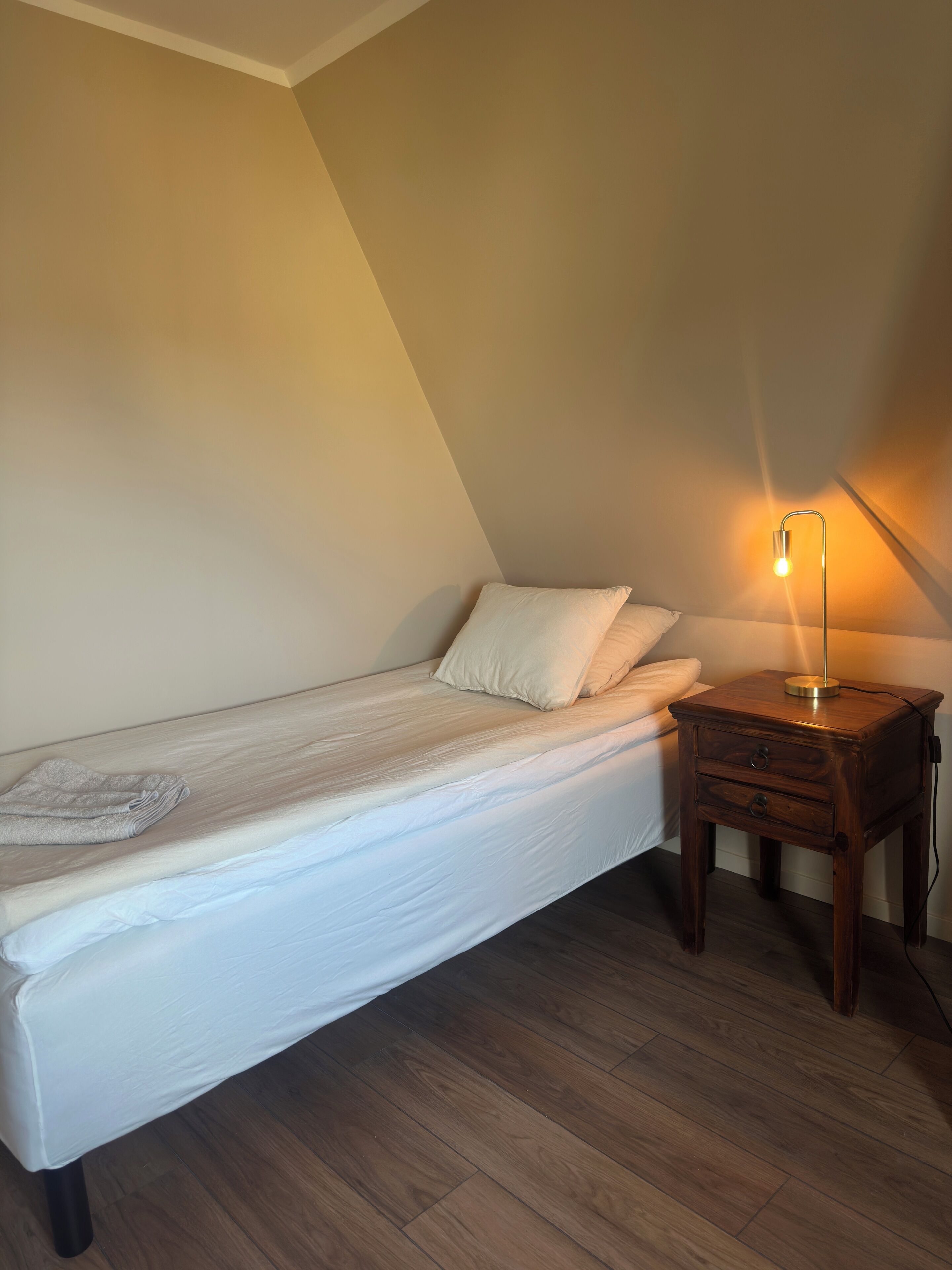 Basic-enkeltværelse - terrasse - udsigt til have | Gratis Wi-Fi