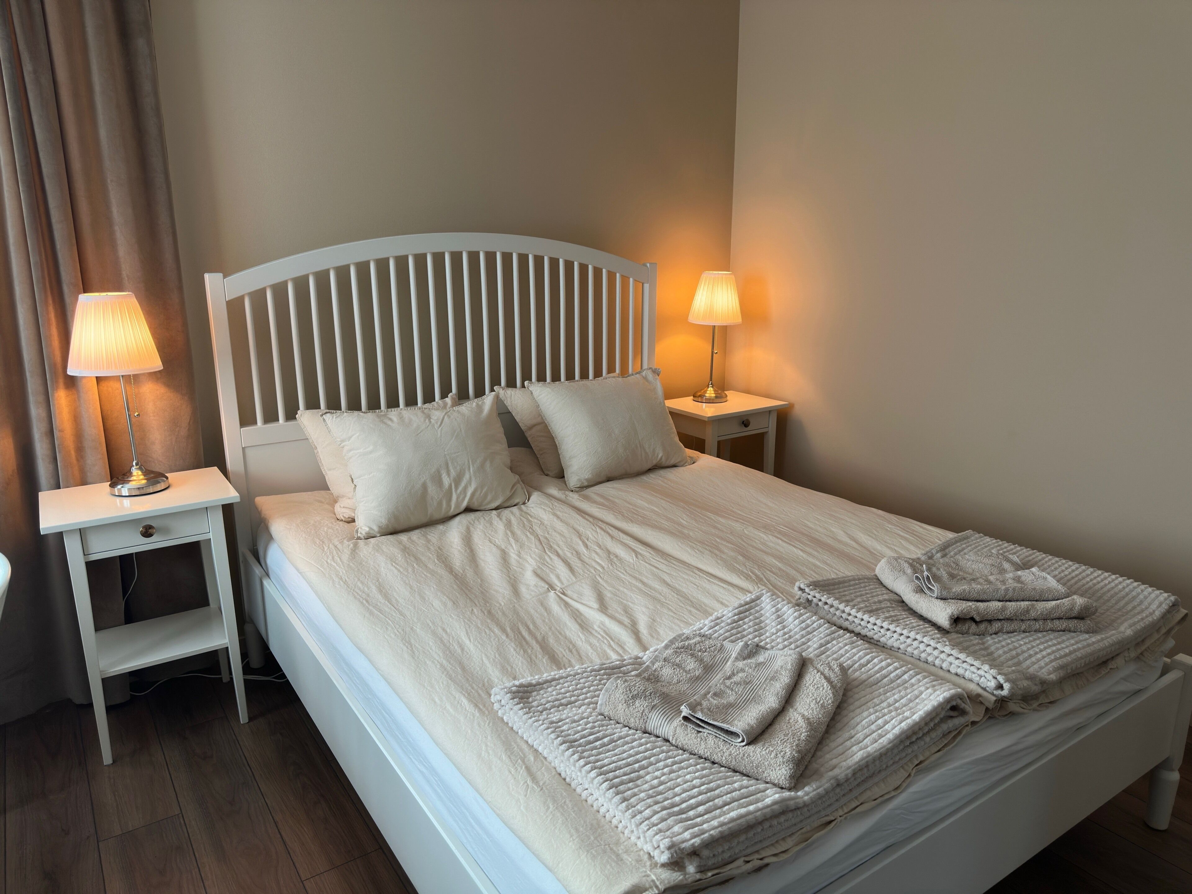 Basic-værelse med dobbeltseng eller 2 enkeltsenge - terrasse - udsigt til have | Gratis Wi-Fi