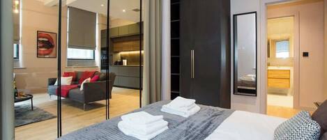 2 makuuhuonetta, silitysrauta/-lauta, Wi-Fi, vuodevaatteet