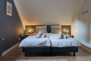 3 bedrooms, WiFi, bed sheets