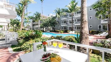 Studio | In-room safe, blackout drapes, iron/ironing board, free WiFi