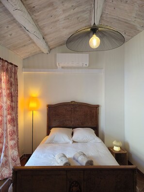 3 bedrooms, WiFi, bed sheets