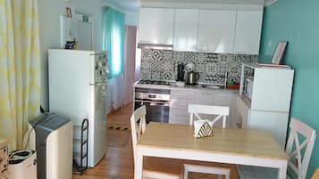 Microwave, oven, stovetop
