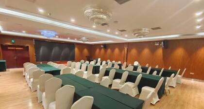 Home Inn Ai Hotel (Puyang Yellow River Middle Road Shuixiu Commercial Street)