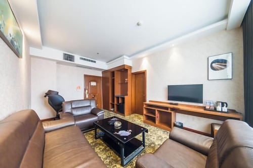 Home Inn Ai Hotel (Puyang Yellow River Middle Road Shuixiu Commercial Street)