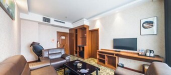 Home Inn Ai Hotel (Puyang Yellow River Middle Road Shuixiu Commercial Street)