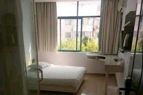 Fanchang Ziyuan Express Hotel
