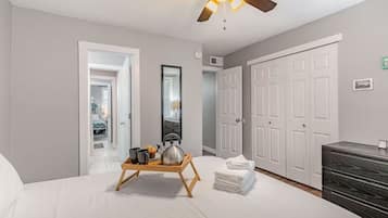 6 habitaciones, tabla de planchar con plancha y wifi gratis