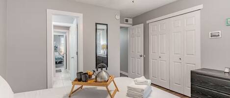 6 bedrooms, iron/ironing board, free WiFi, bed sheets