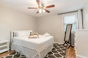 2 habitaciones, tabla de planchar con plancha y wifi gratis 