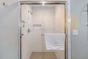 Haartrockner, Handtücher