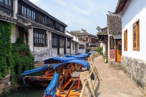 Unclassified image, 4 of 22, button - Zhouzhuang Linshui Renjia Inn (Kunshan)