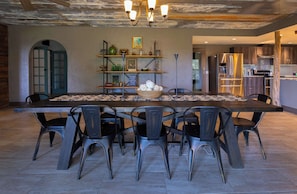 House, Multiple Beds, Hot Tub, Garden View (Willie's Hill Country) | Dining