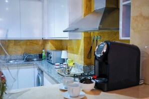 Fridge, microwave, oven, stovetop